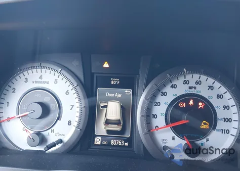 2017 Toyota Sienna Se Premium 8 Passenger z USA, uszkodzony, nr VIN 5TDXZ3DCXHS895547